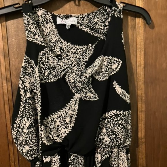 Black and Tan Paisley elastic waisted flouncy lightweight polyester jumpsuit - Picture 2 of 8